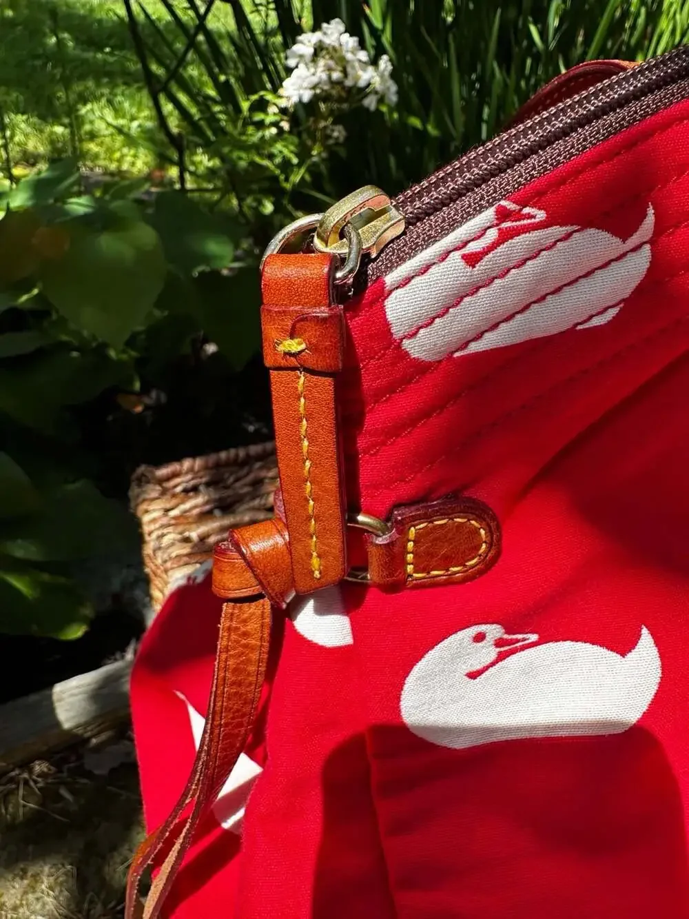 Dooney & Bourke Samantha Sport Duck Canvas Satchel in Red Y2K EUC ❤️ 🦆